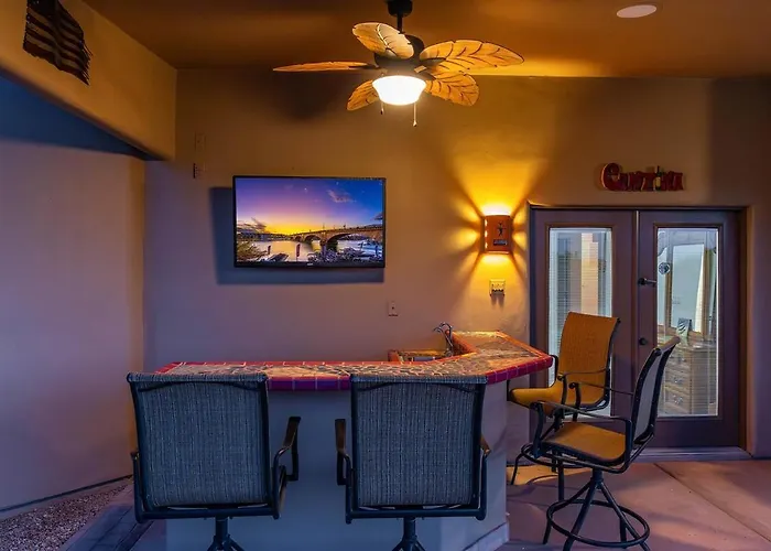 Havasu River Pool Outdoortv Views *